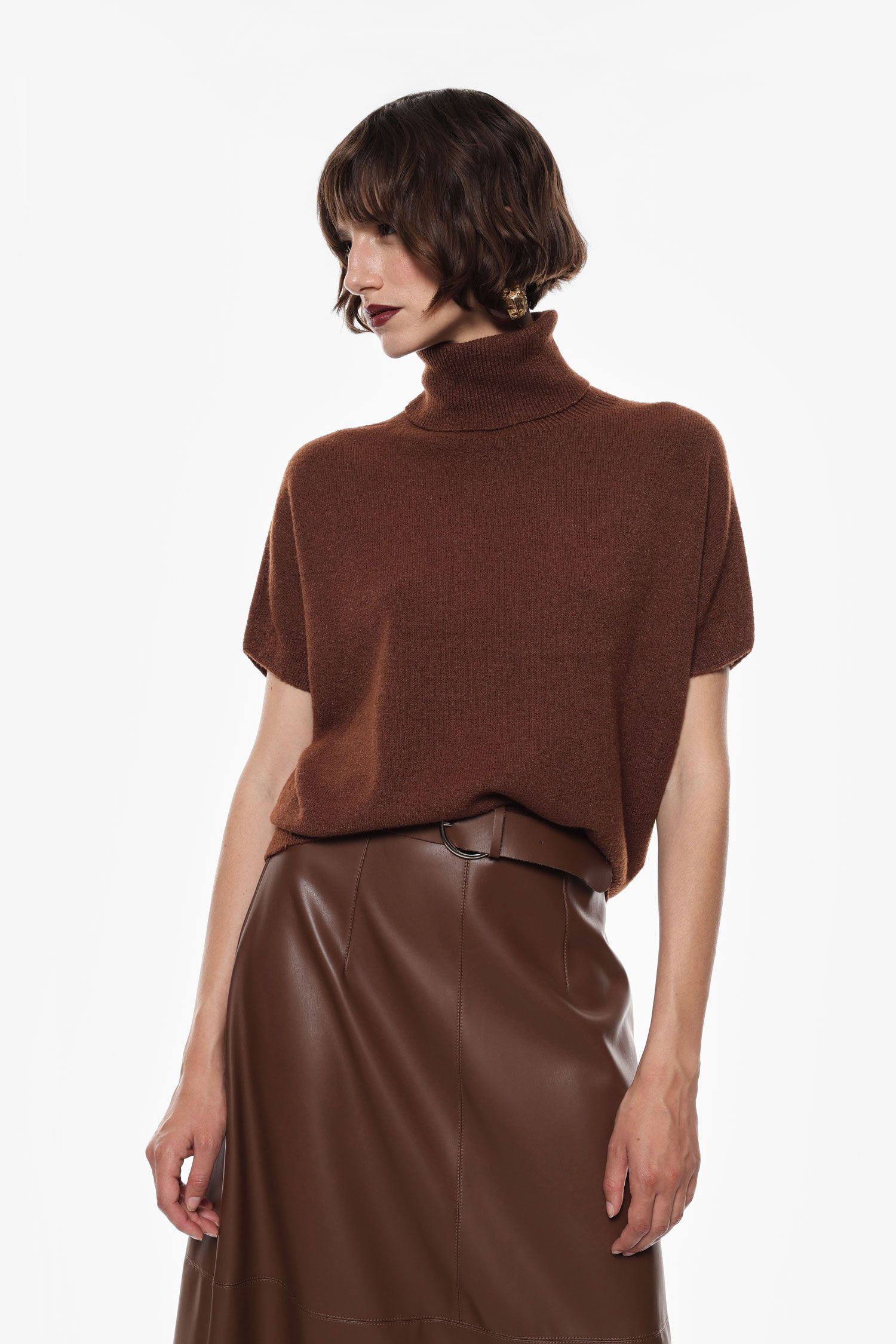 סוודר גולף עם שרוולים קצרים