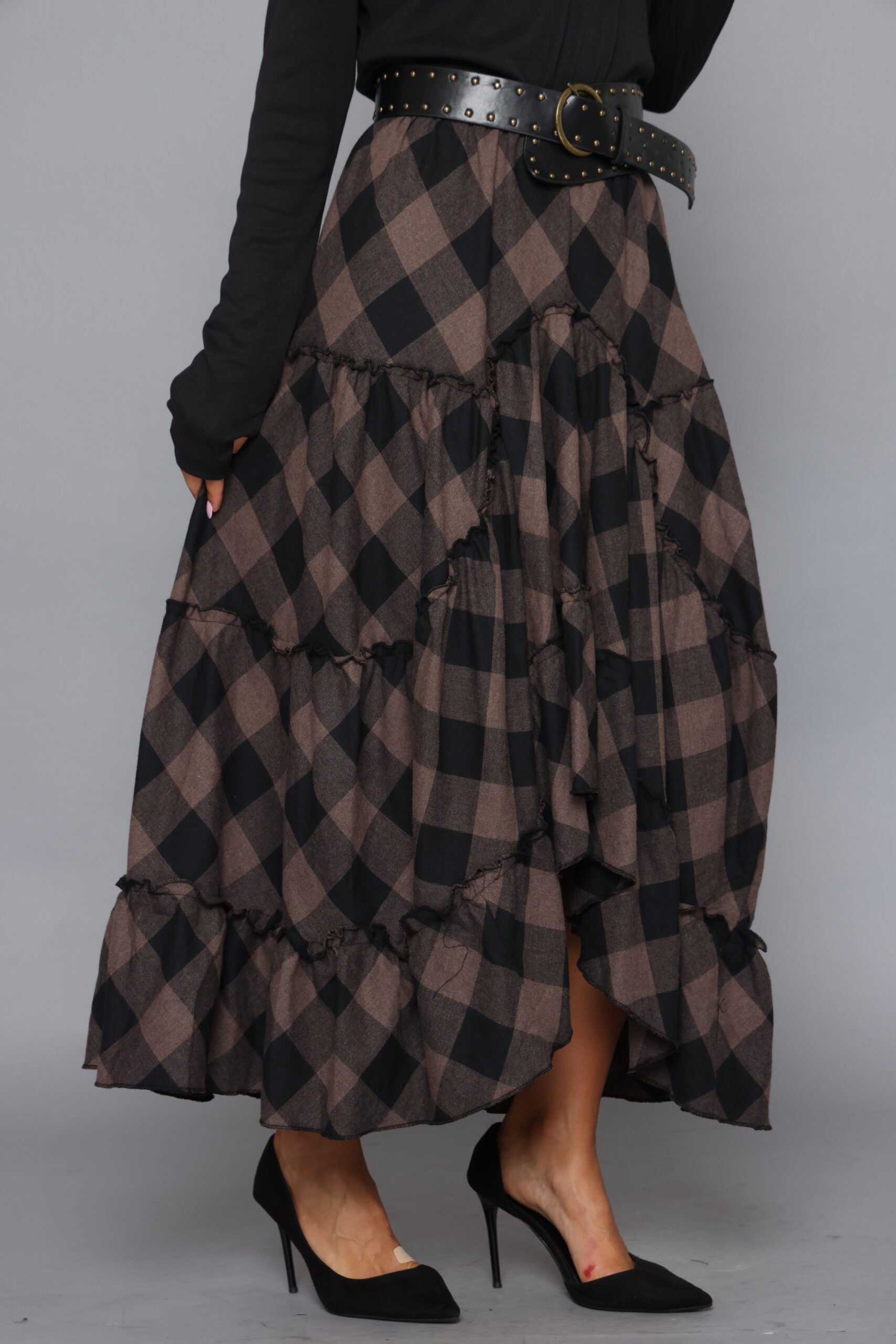 חצאית משבצות ספרדית