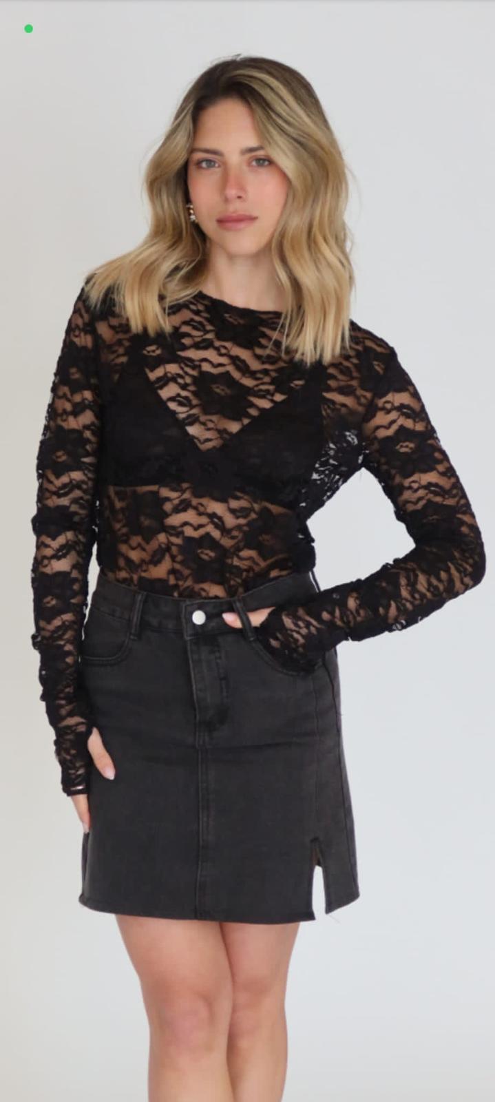 חולצת תחרה שחור