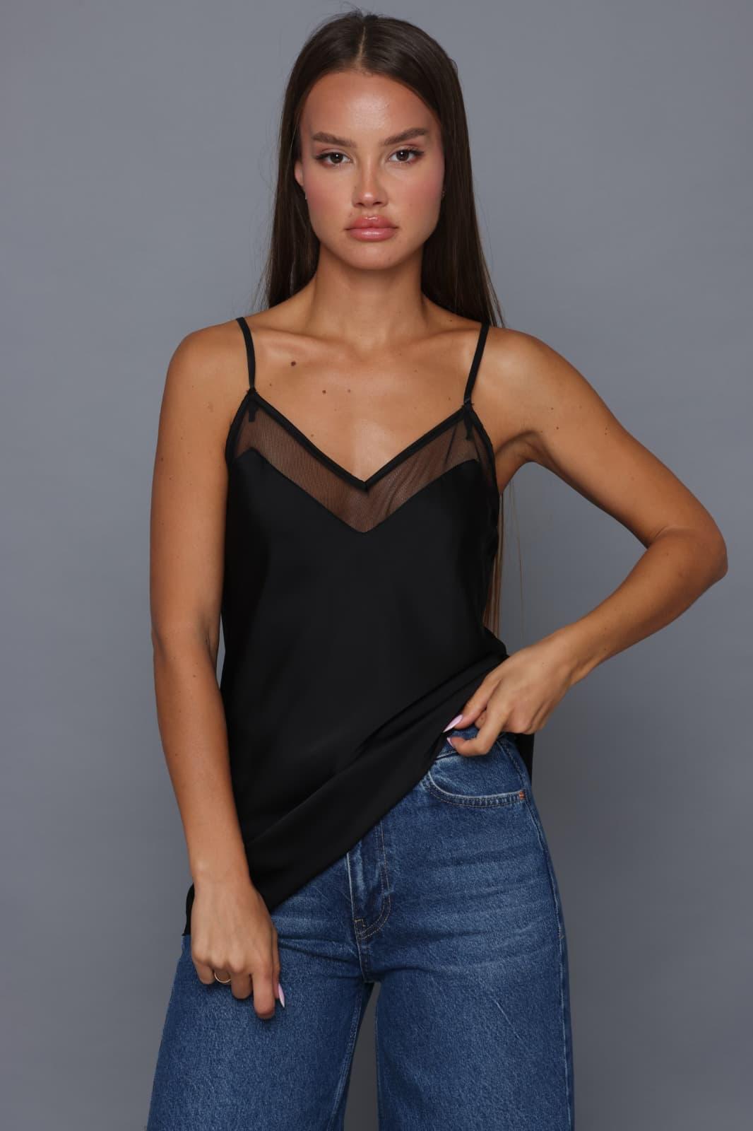 גופיית סאטן מחשוף רשת