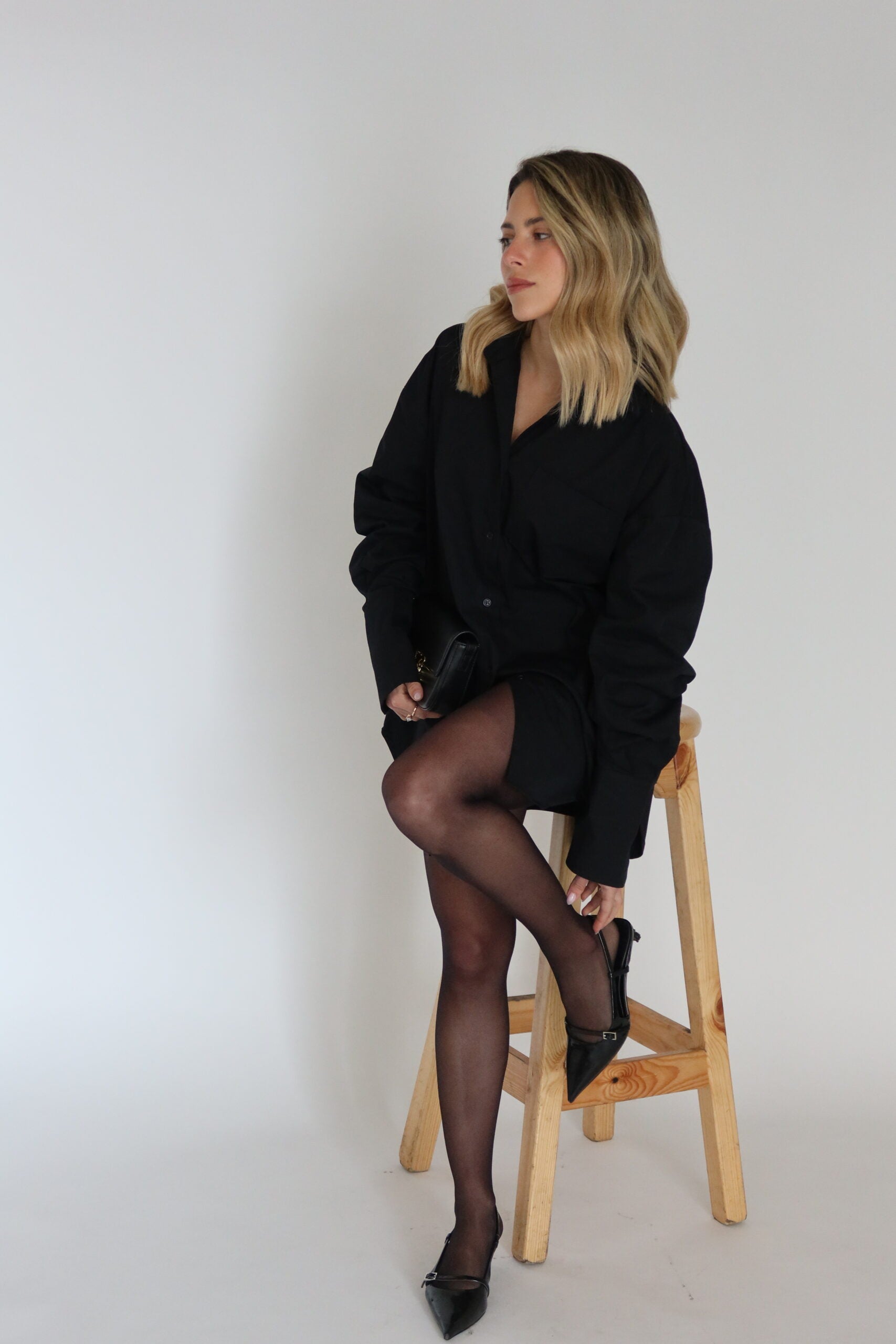 חולצה מכופתרת אוברסייז עם מנג’ט רחב