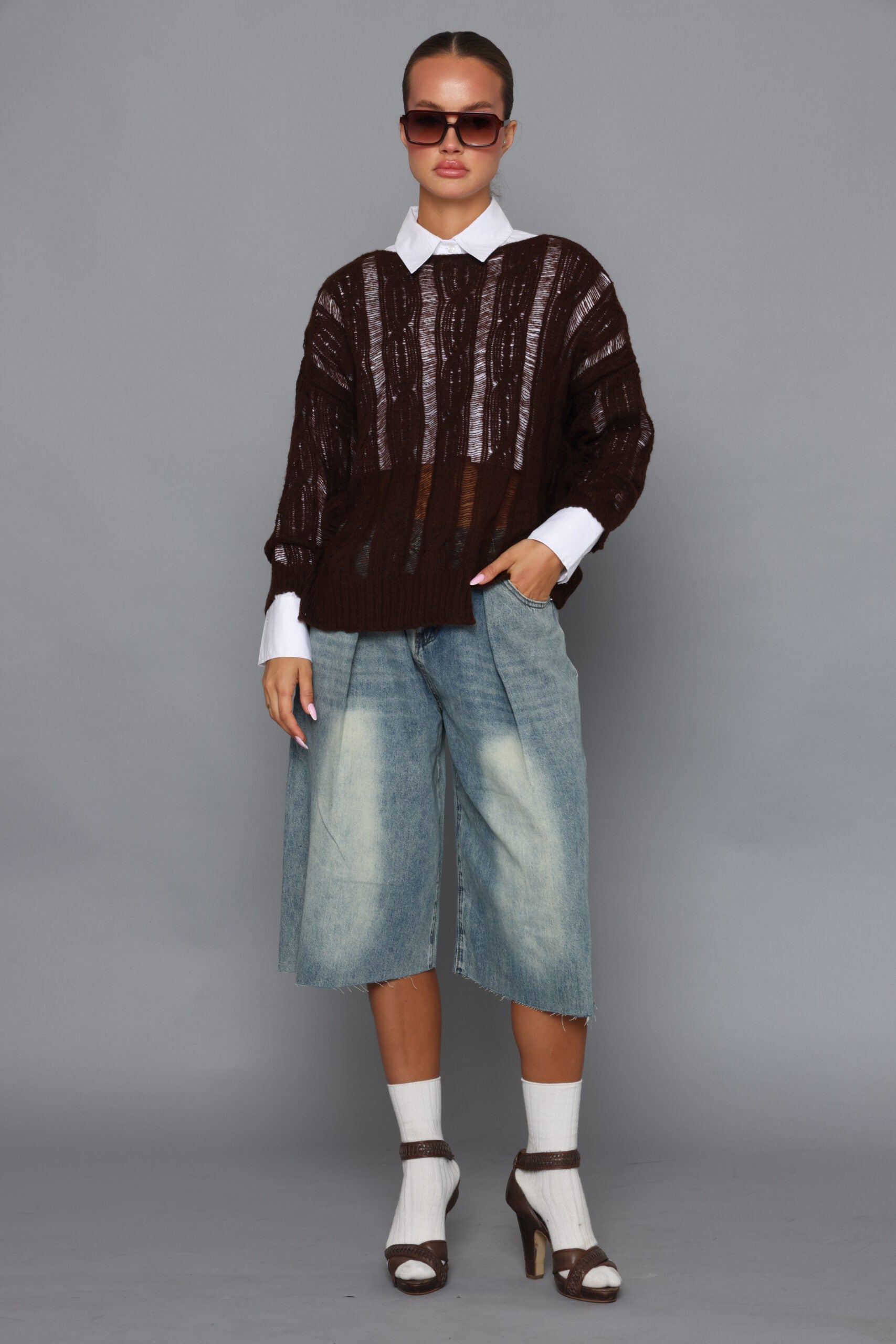 סריג צמות  חצי  שקוף