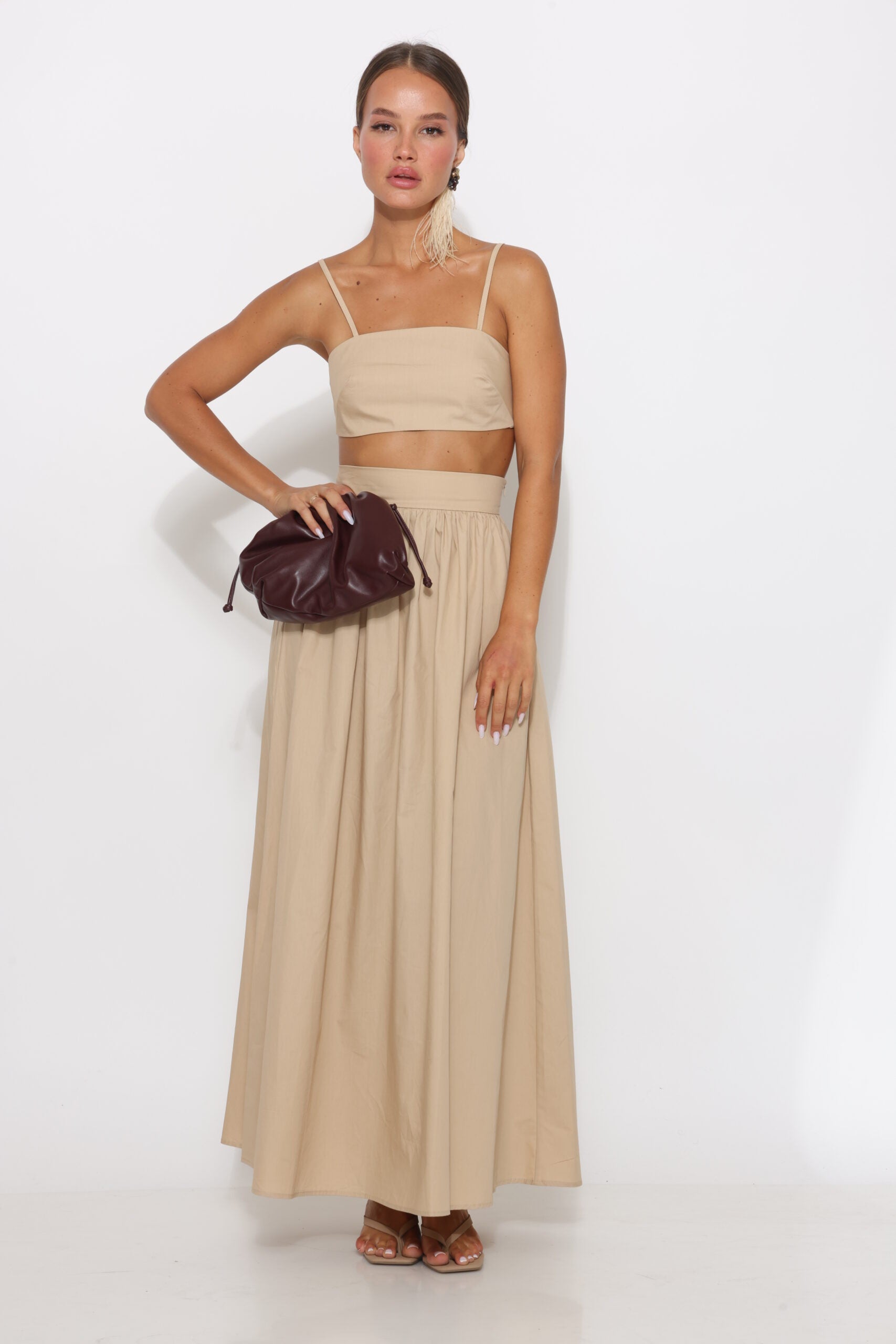 חליפת חצאית מקסי וטופ