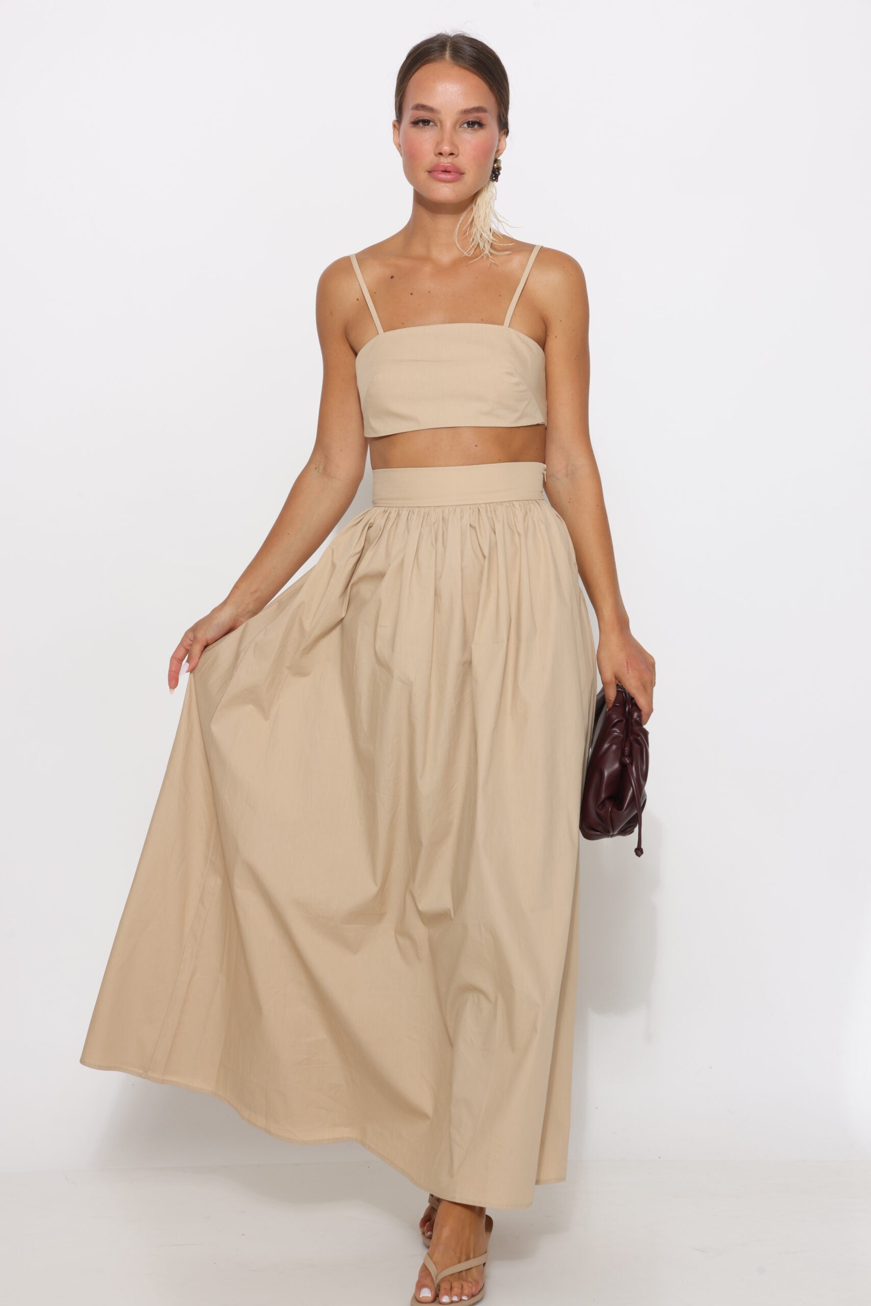 חליפת חצאית מקסי וטופ