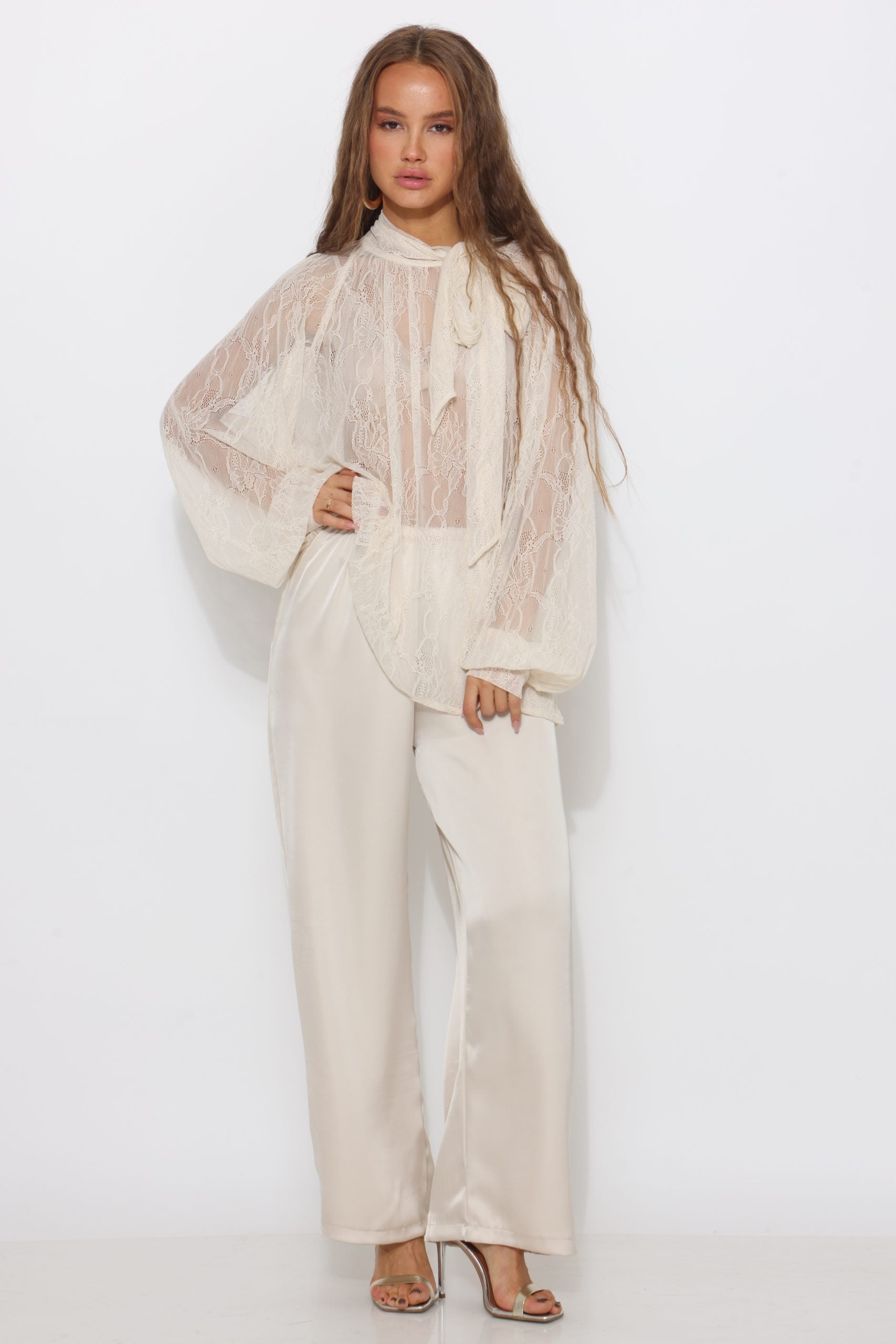 מכנס סאטן גזרה ישרה