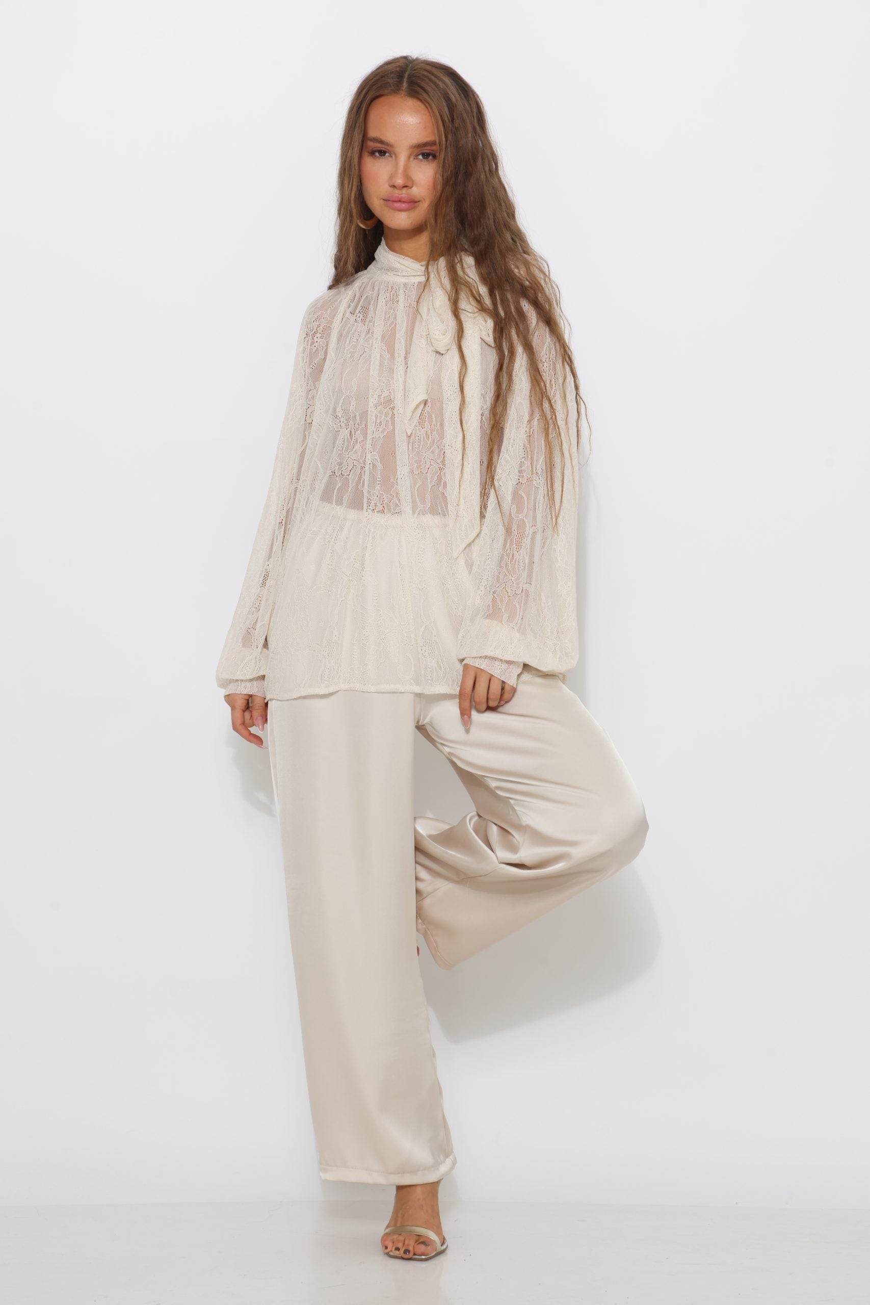 מכנס סאטן גזרה ישרה