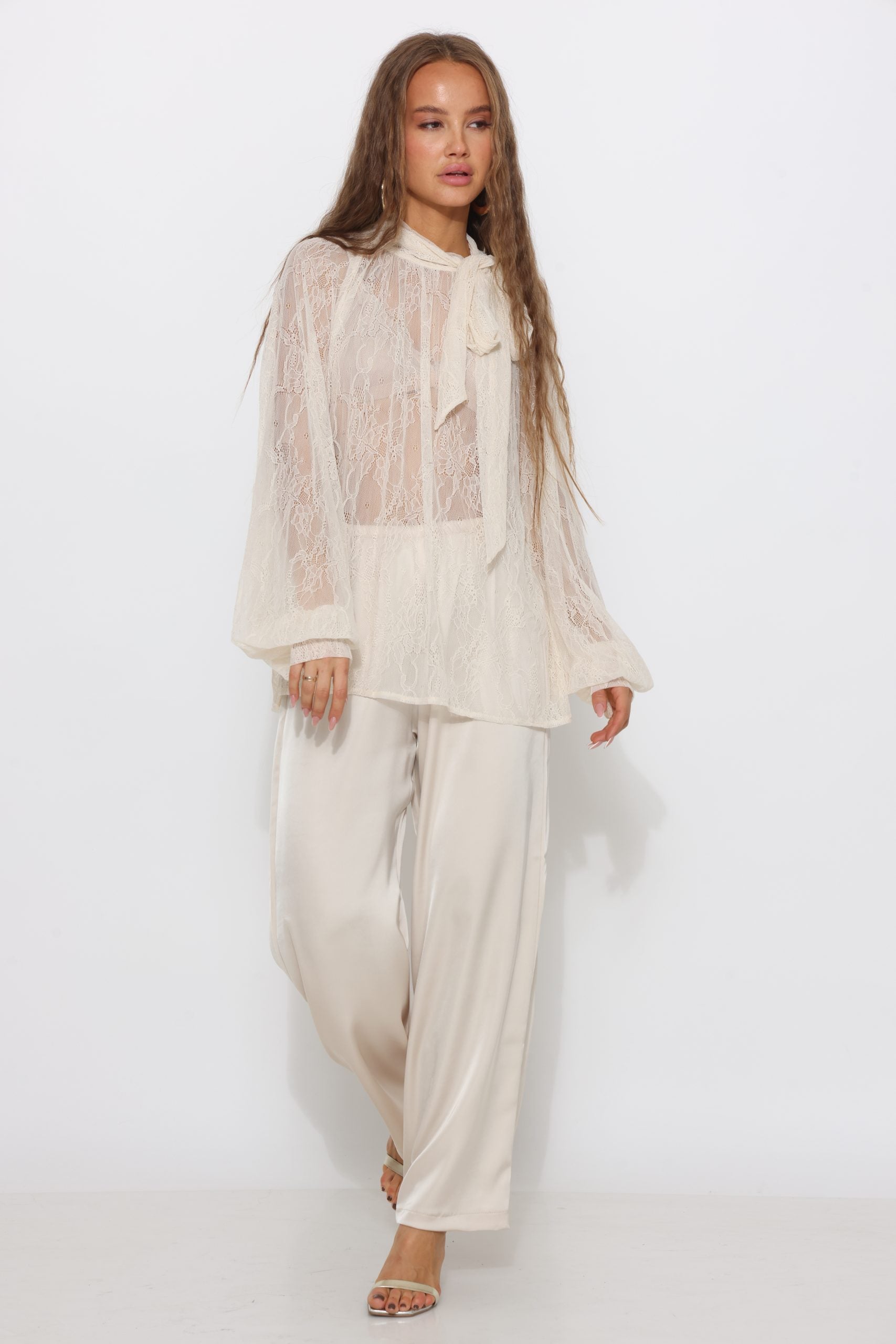 מכנס סאטן גזרה ישרה