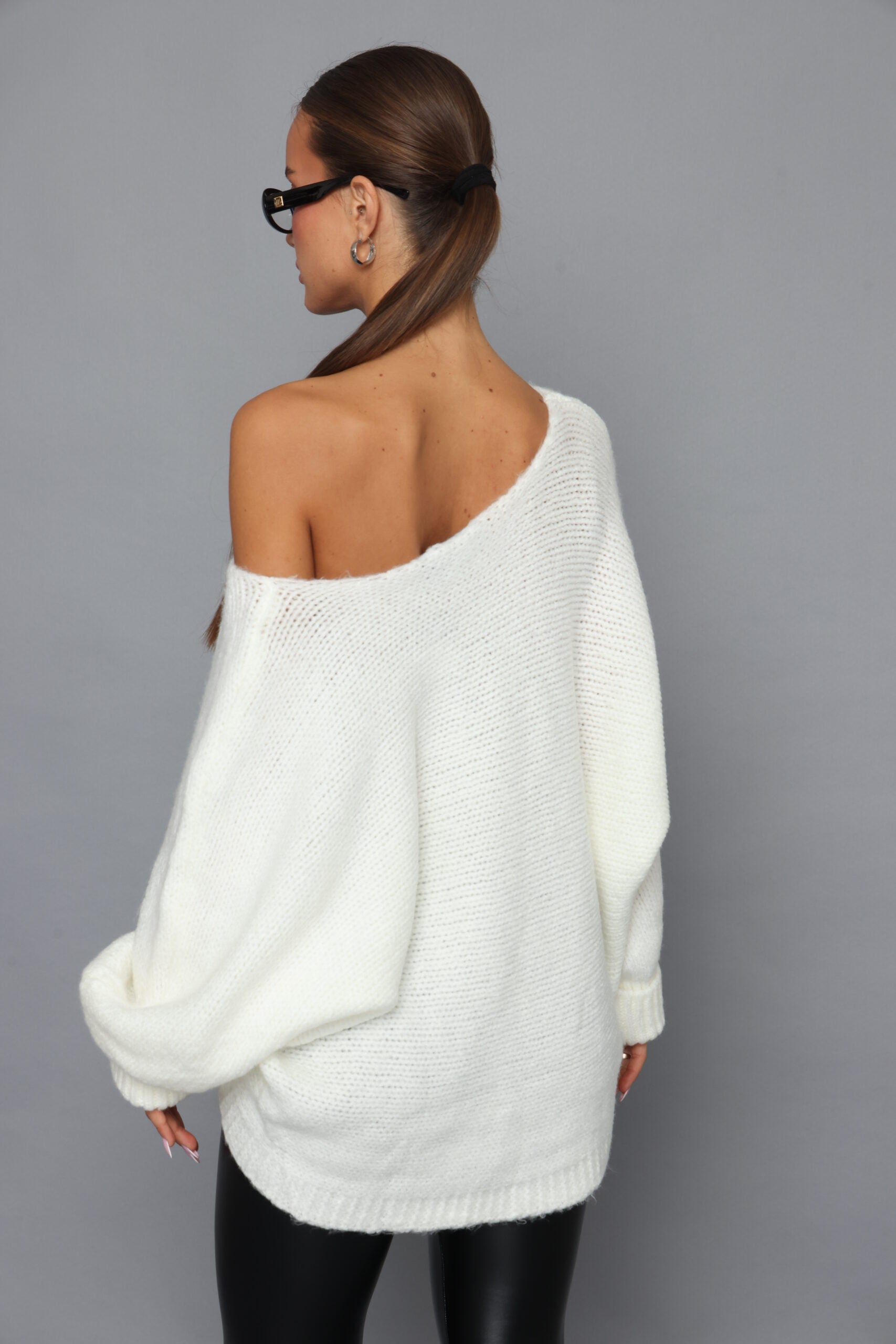 סריג כתף חשופה אוברסייז