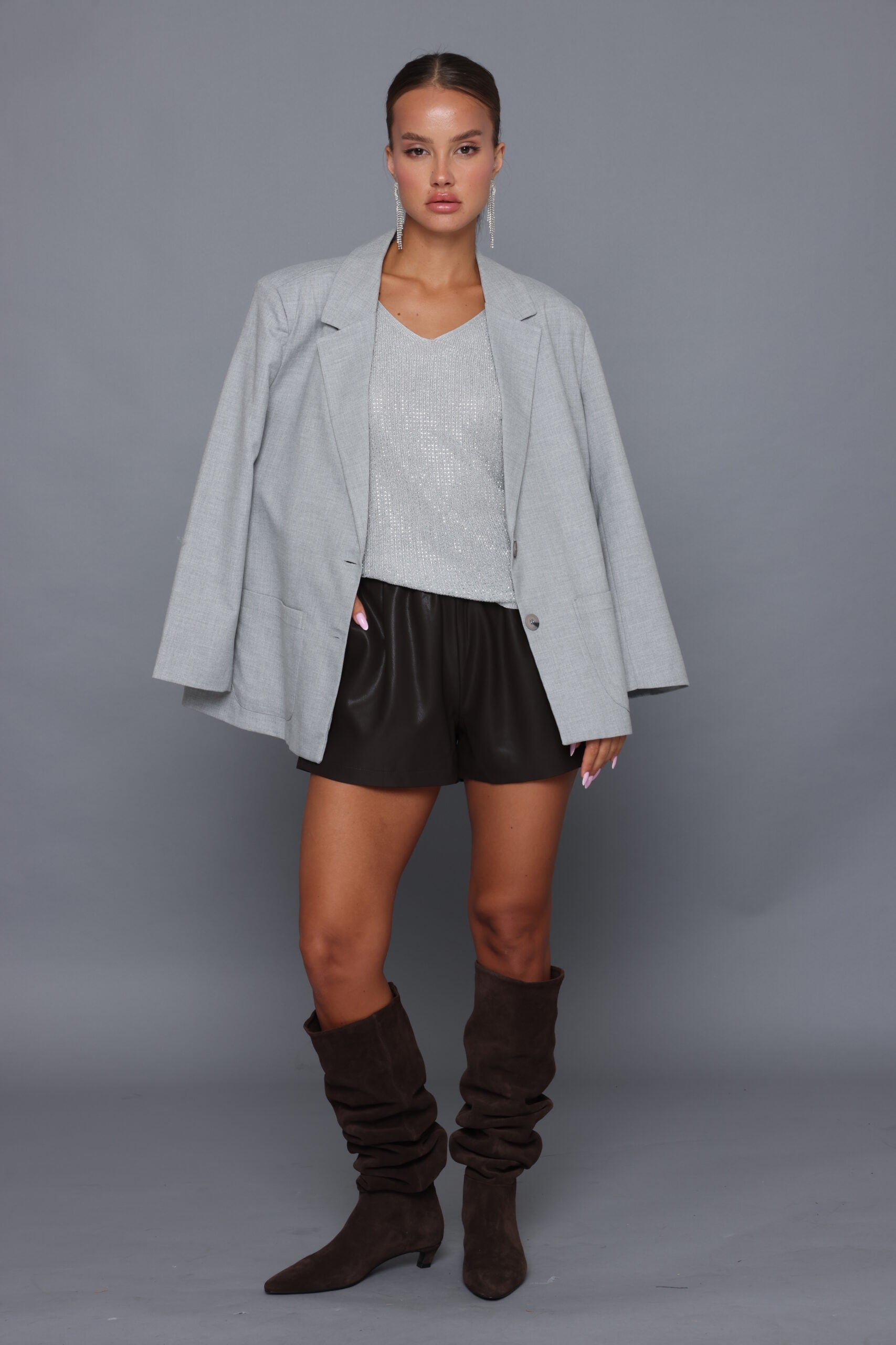 שורט דמוי עור שחור