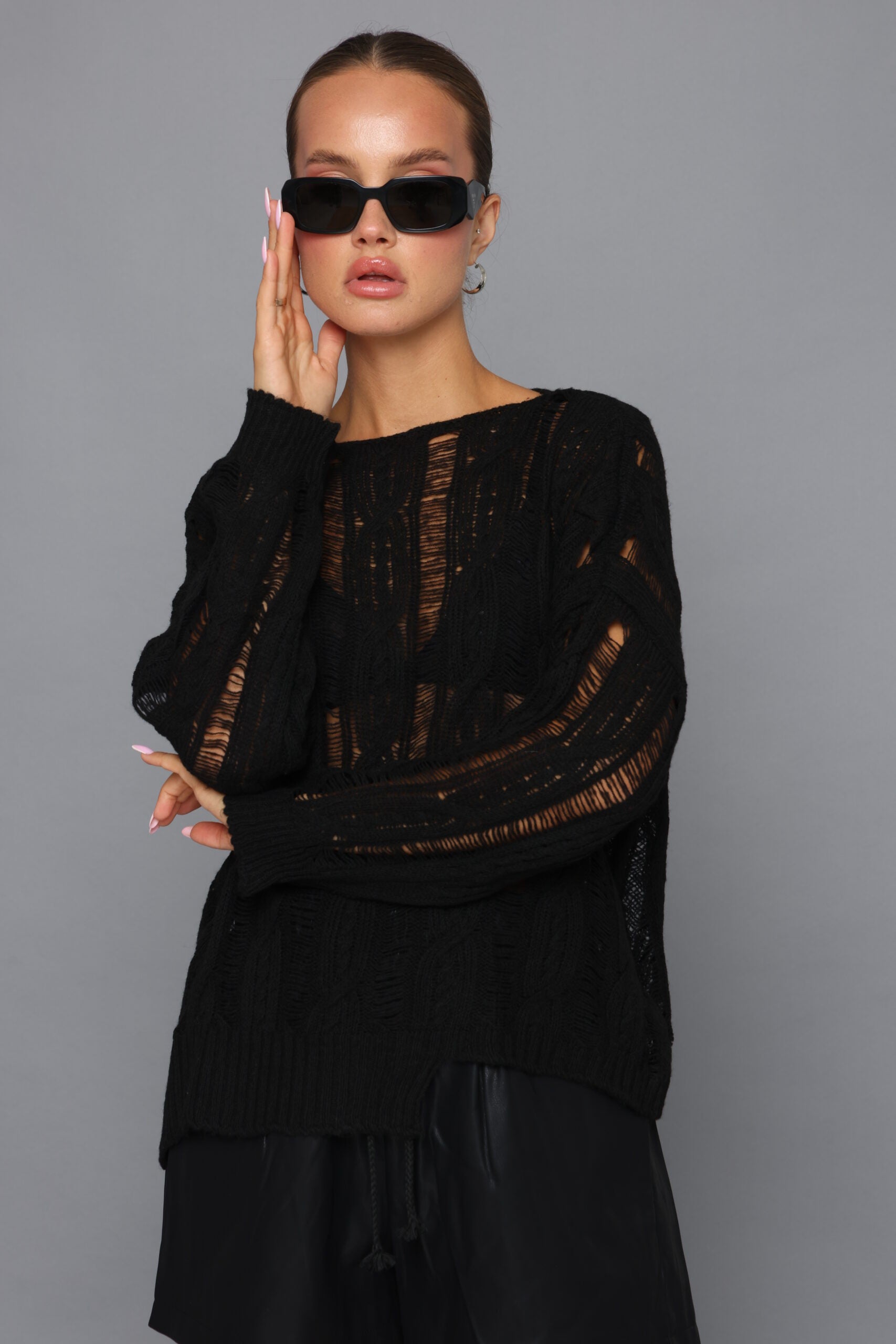 סריג צמות  חצי  שקוף