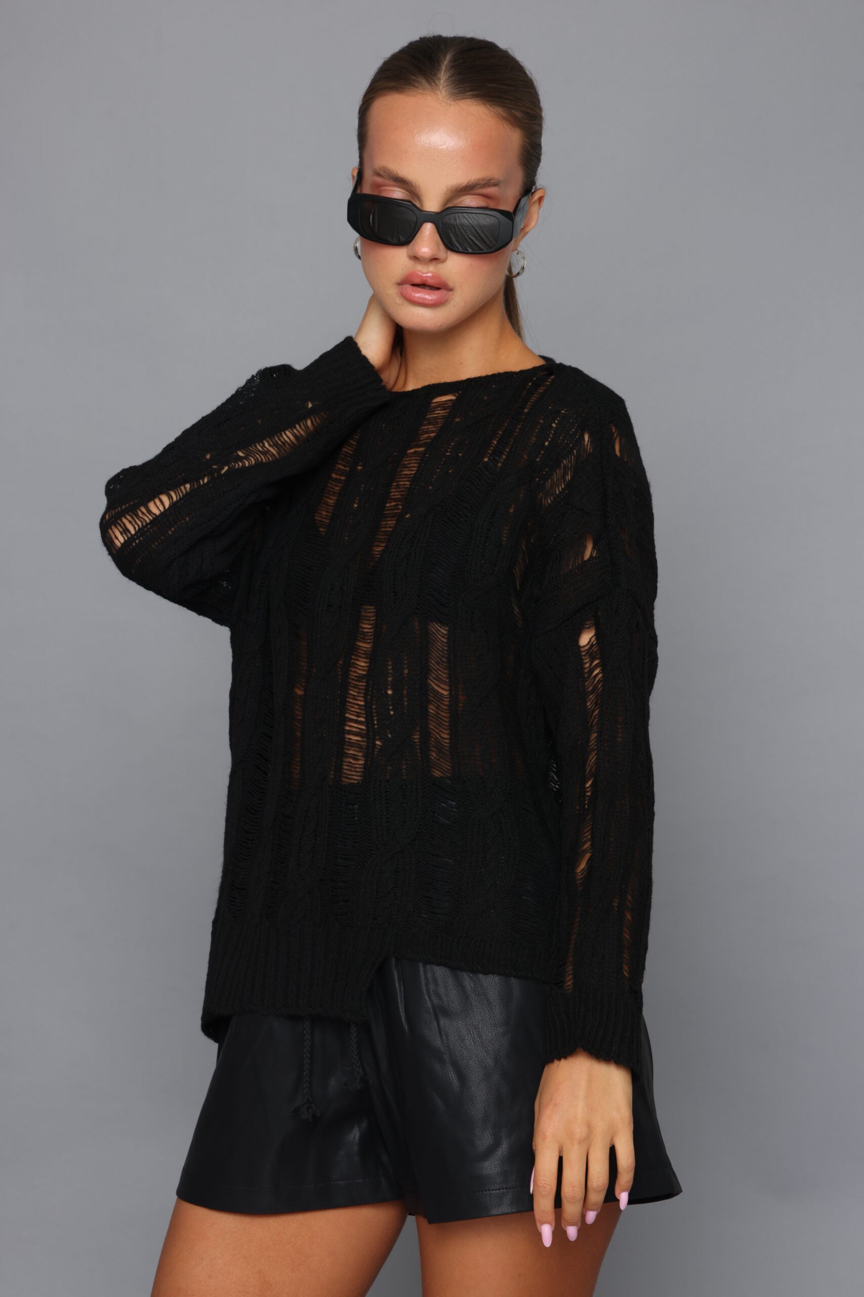 סריג צמות  חצי  שקוף