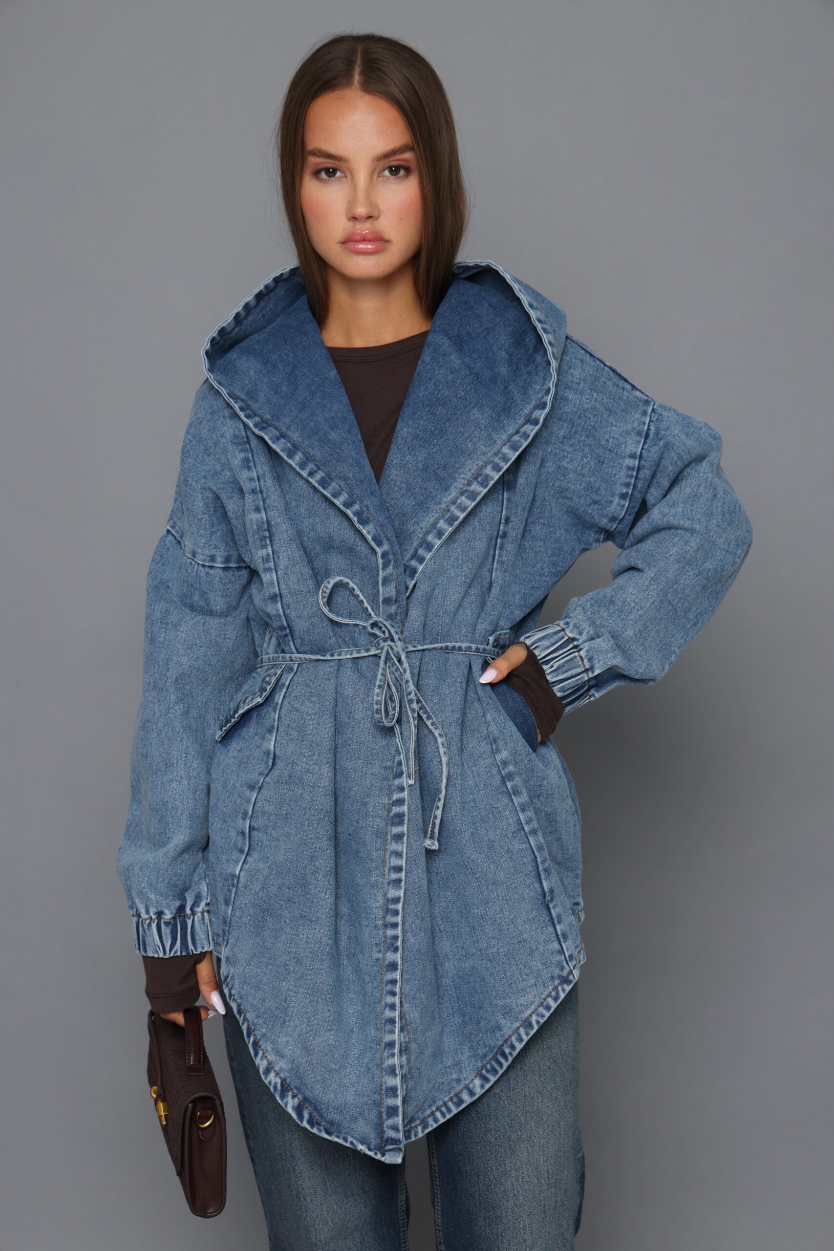 ג’קט ג’ינס קשירה במותן