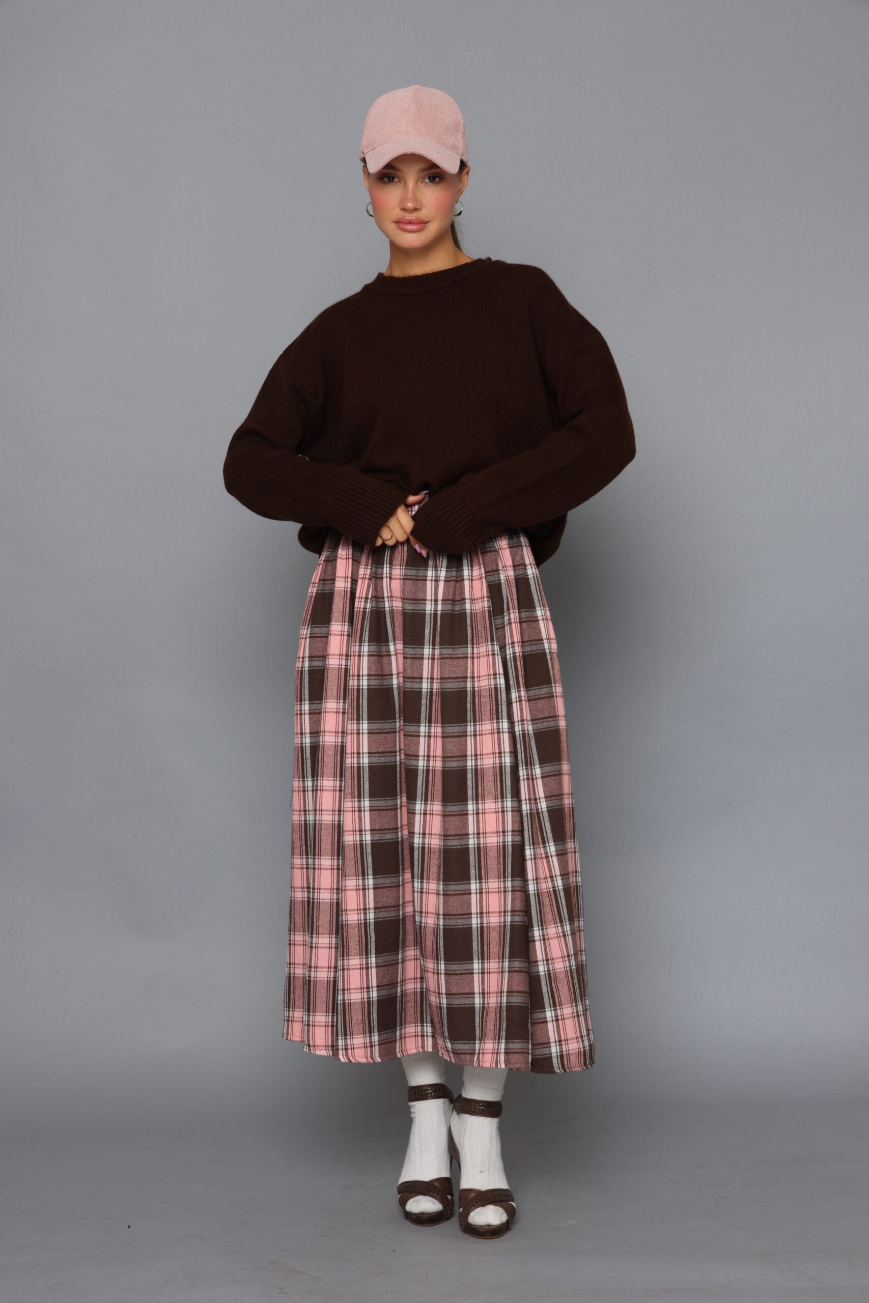 חצאית מידי משובצת