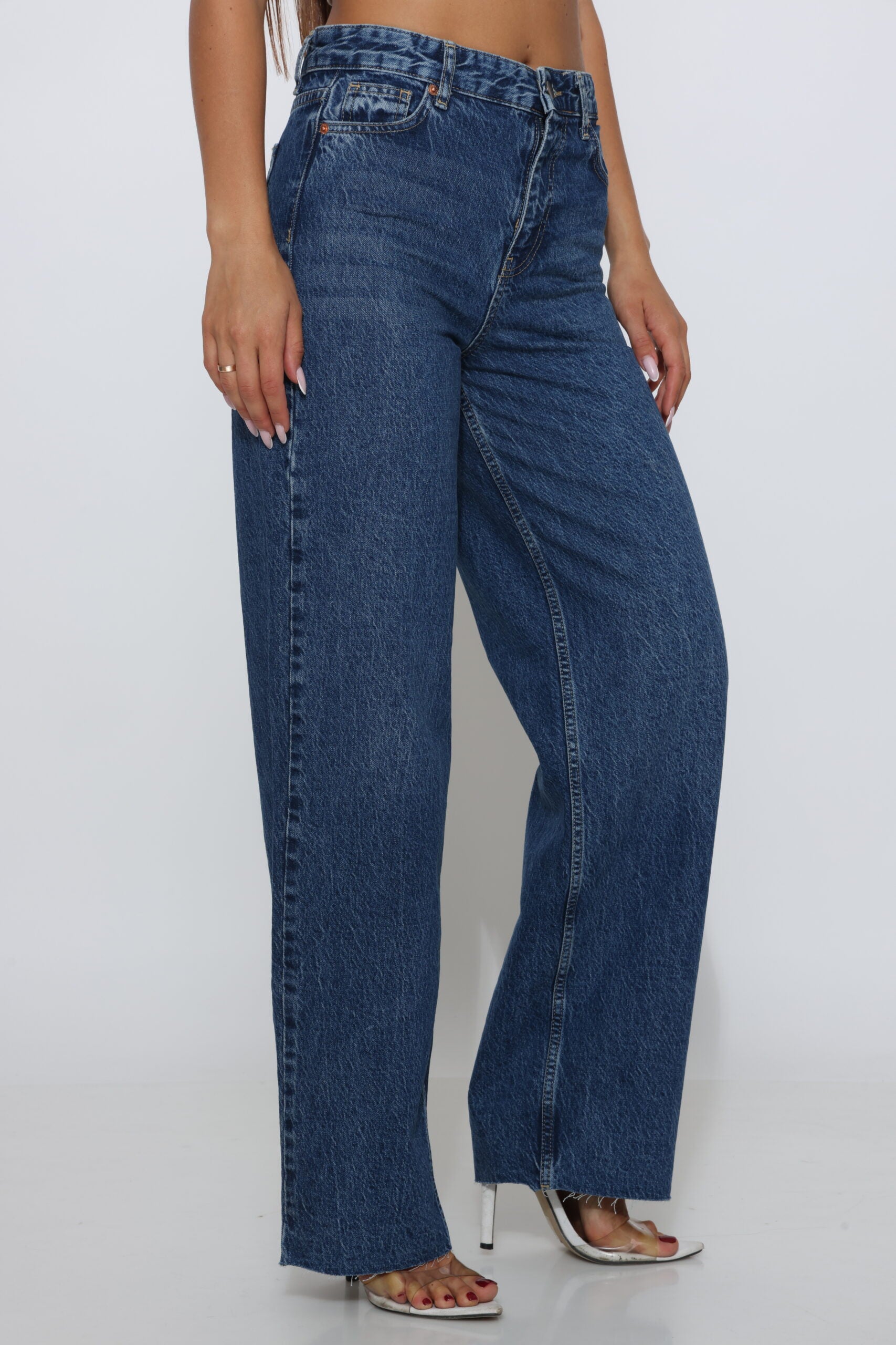 גינס גזרה ישרה קלאסי