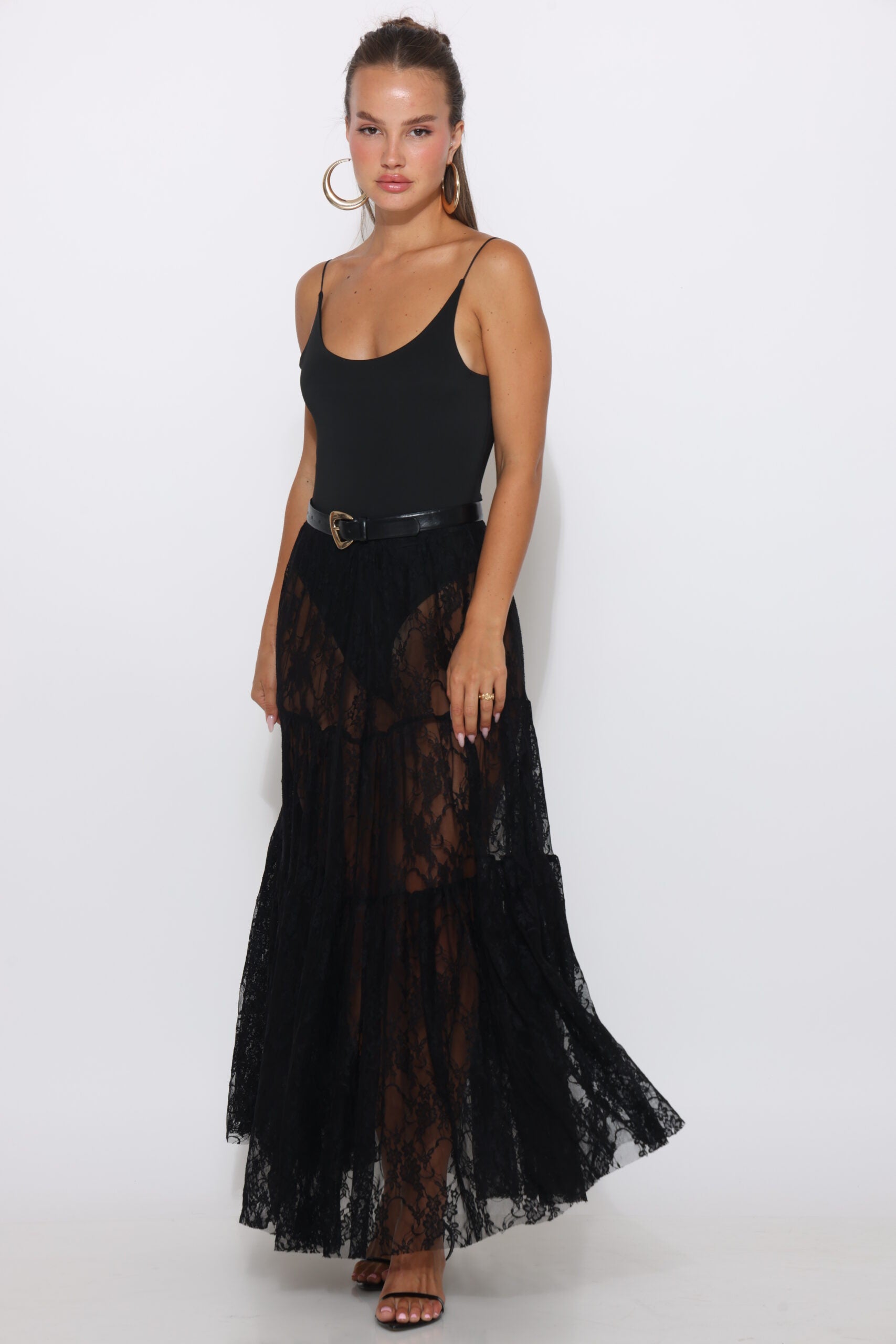 חצאית מקסי תחרה