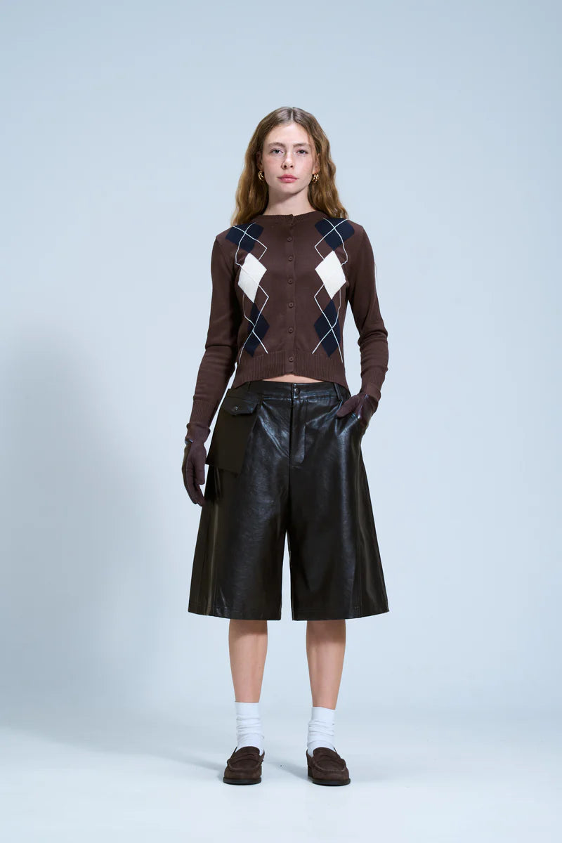 קרדיגן מיי חום