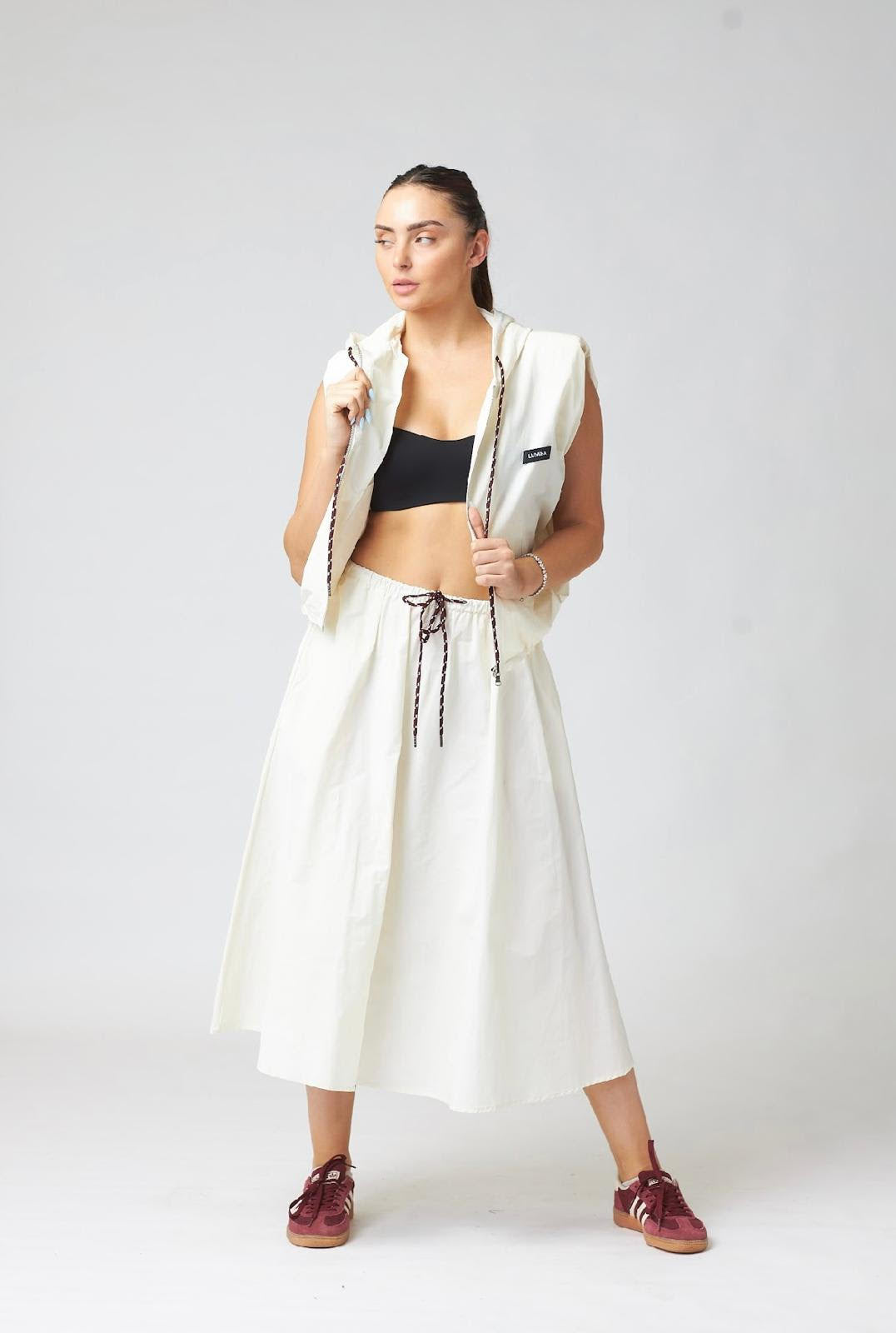 חצאית מבד ניילון