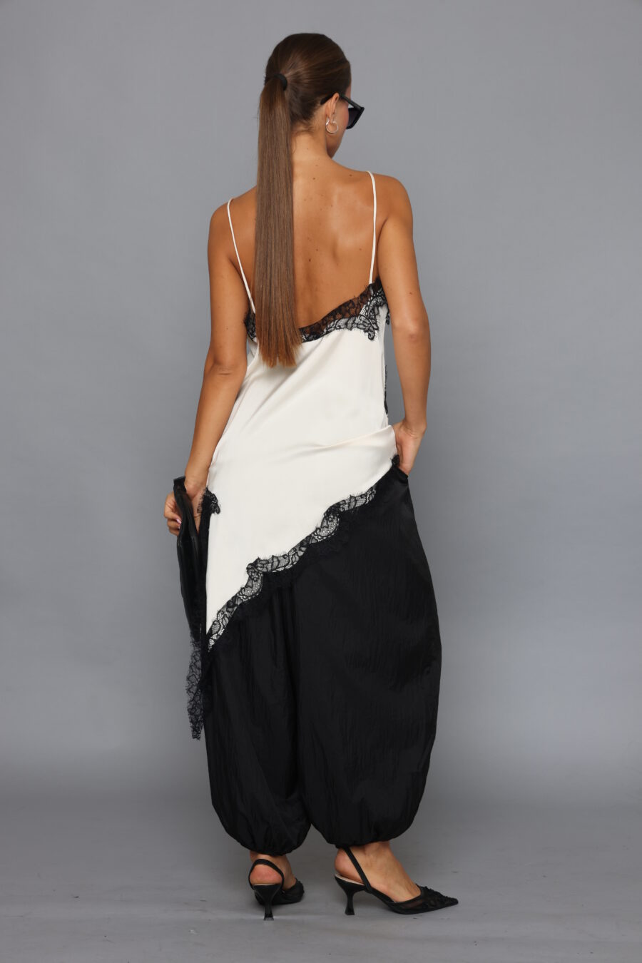 טוניקה סאטן תחרה