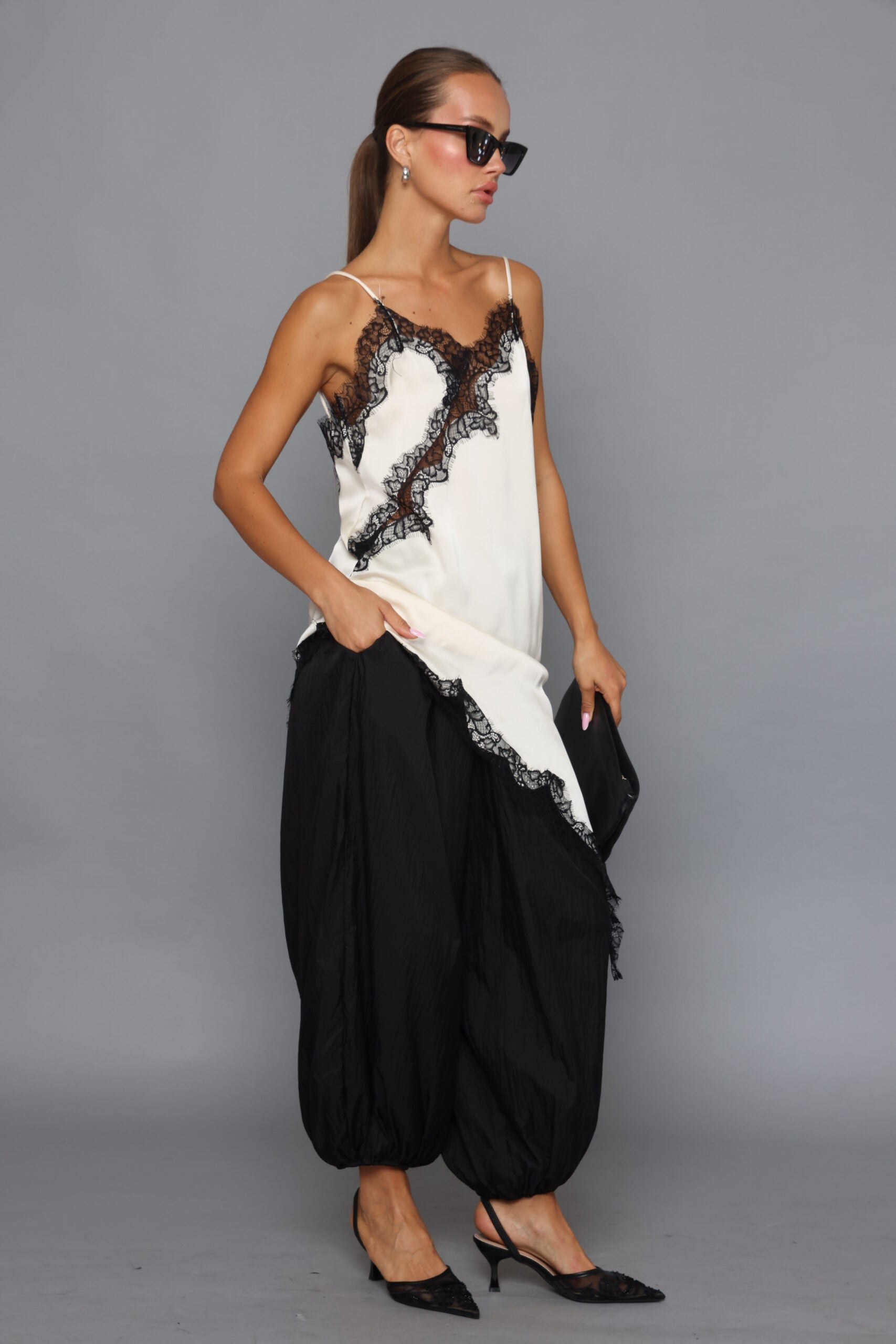 טוניקה סאטן תחרה