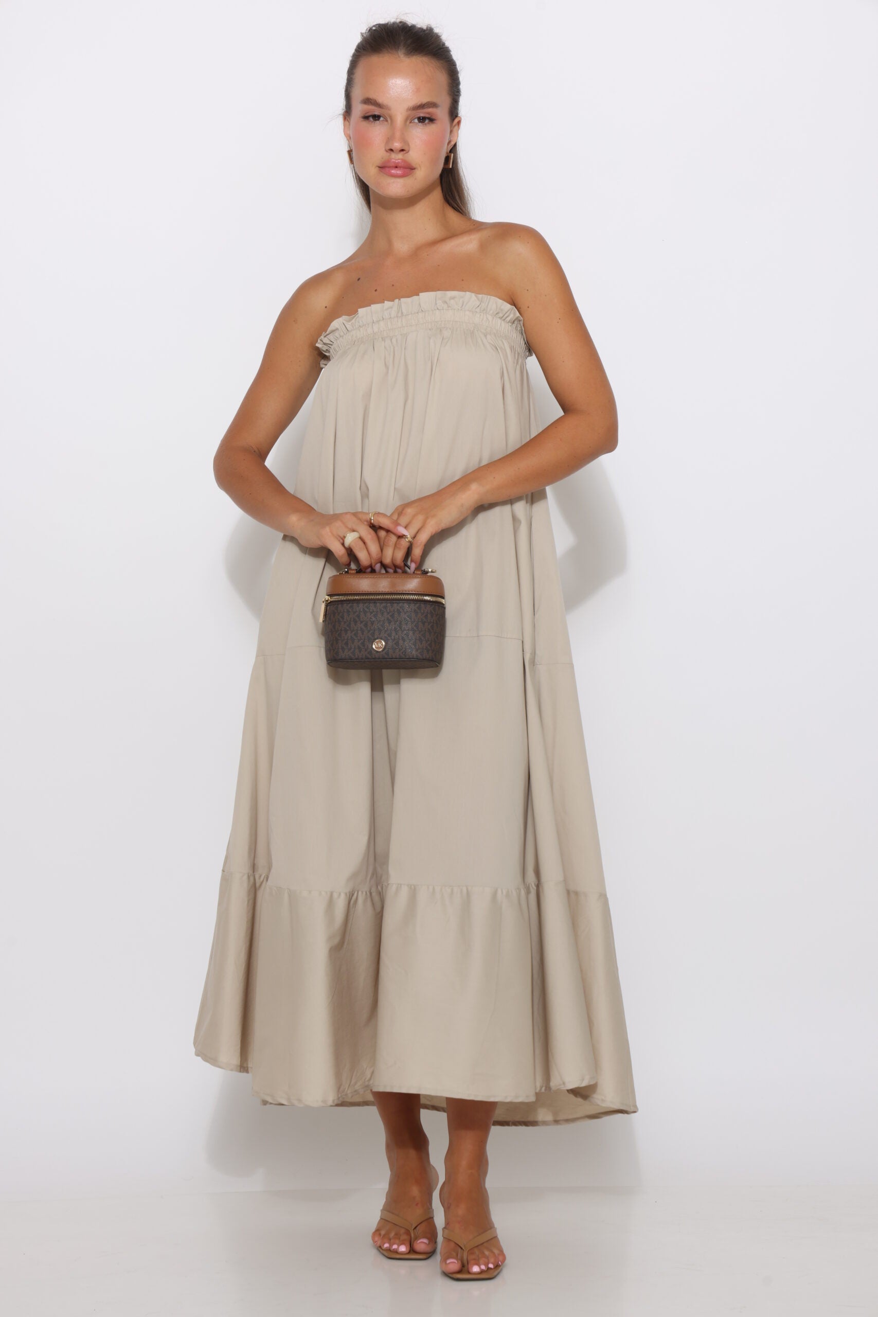 שמלת סטרפלס / חצאית