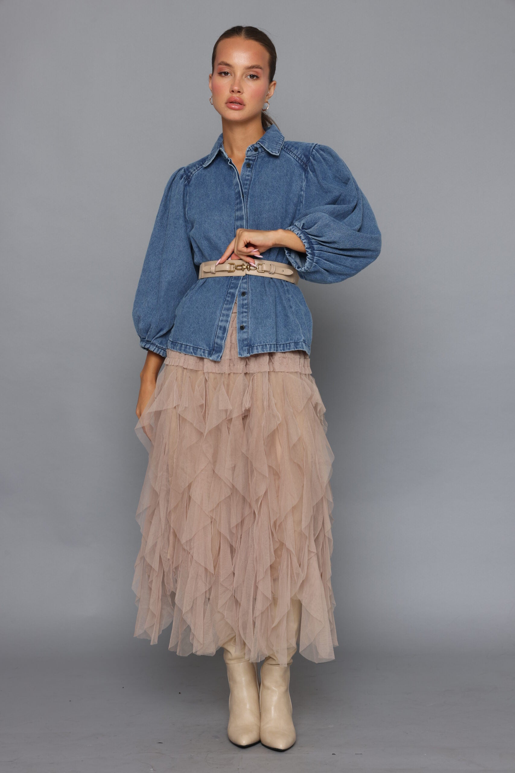 חצאית טול תלתלים